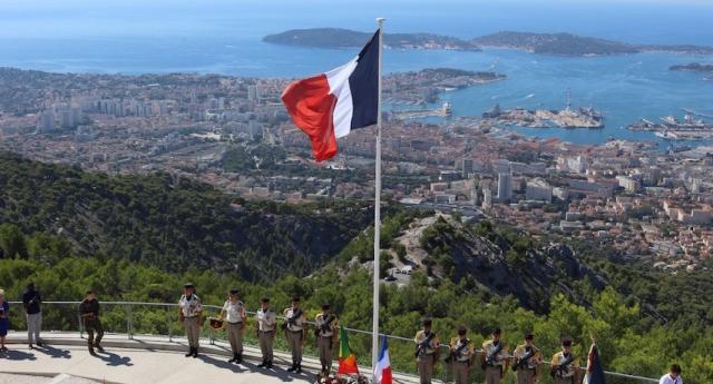 L'hommage aux tirailleurs sénégalais sur le mont Faron