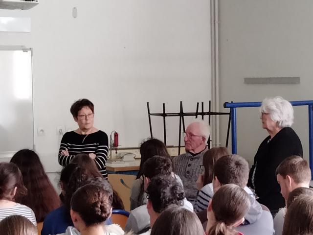 Les deux rapatriées racontant leurs parcours durant la guerre d'Algérie