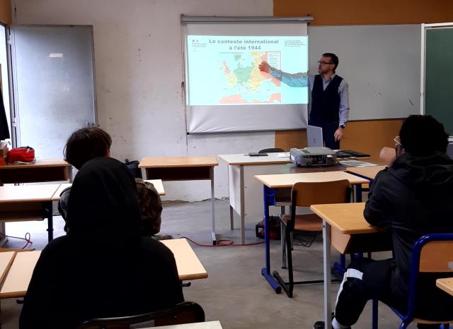 Présentation de l'atelier Débarquement de Provence par l'ONaCVG