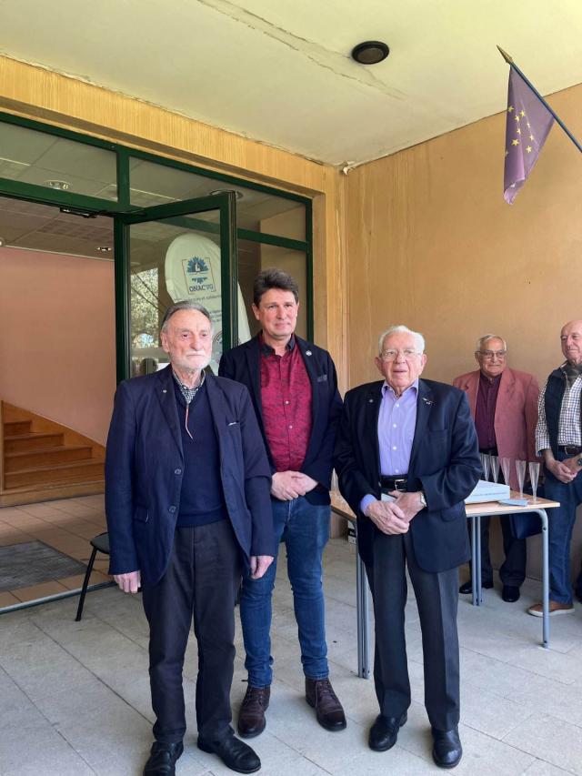 Le directeur en compagnie des deux médailler M. Catirolo et M. Longobardi.